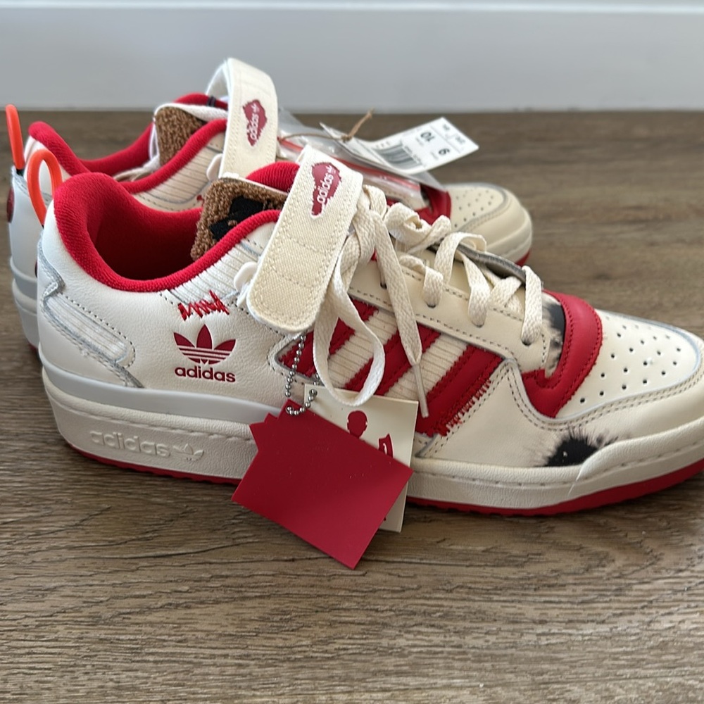Home Alone Adidas - us men 9 - us women 10 - j 9 - uk 8.5